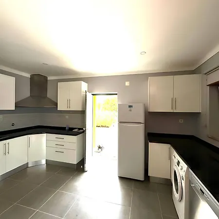 Vona - Private Pool, Beautiful Garden In 3 Bdr *