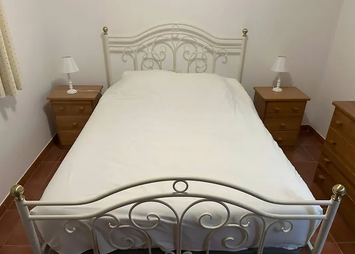 Villa Vona - Private Pool, Beautiful Garden In 3 Bdr Óbidos